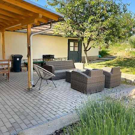 公寓 Angelina Vendeghaz 陶尔查