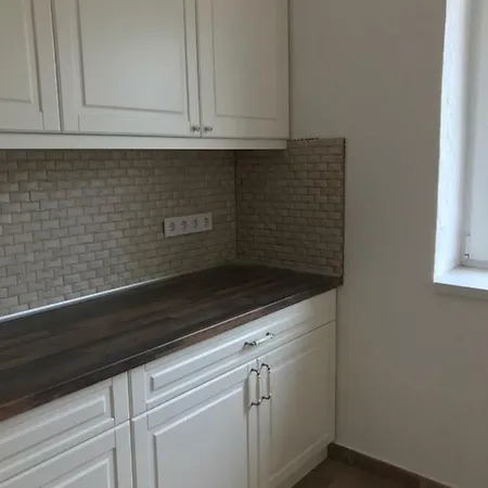 Angelina Vendeghaz * 陶尔查